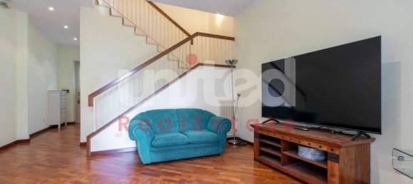 2 bedrooms House in Rome, Italy No. 317292 10