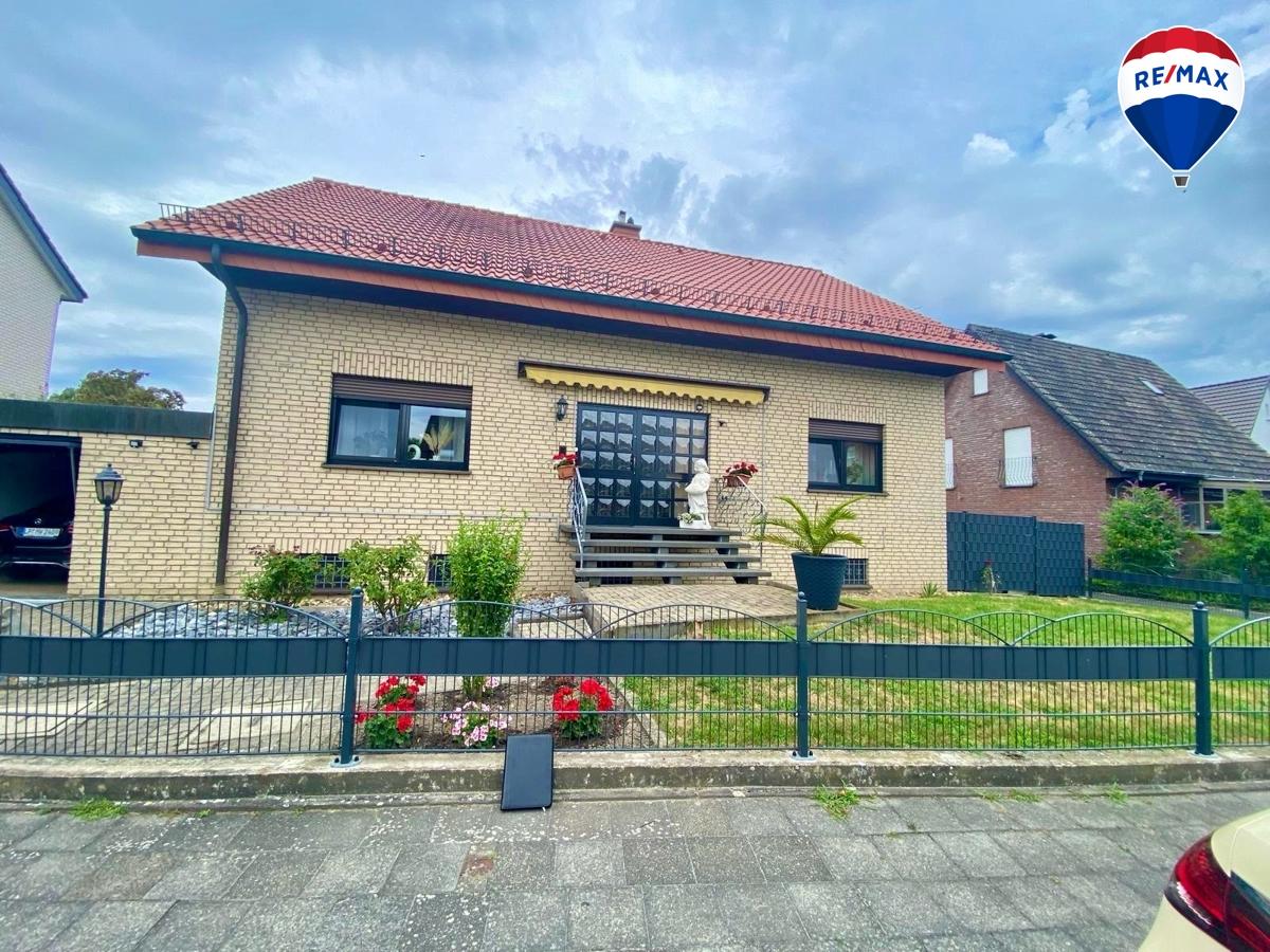 Casa de 4 dormitorios en Soest, Germany No. 367338