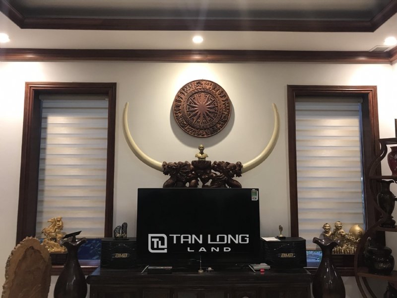 Вилла с 3 спальнями в Лонгбьен, Вьетнам № 931