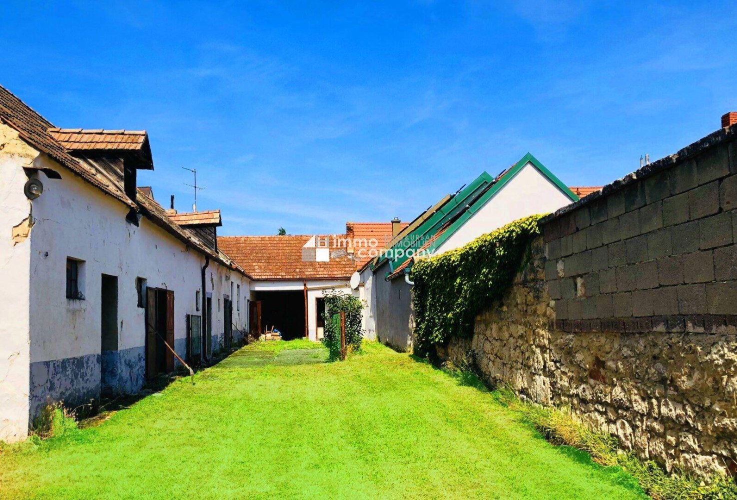Casa de 4 habitaciónes en Eisenstadt Umgebung, Austria No. 104080