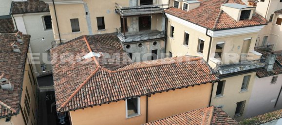 Ático de 4 dormitorios en Brescia, Italy No. 365373 21