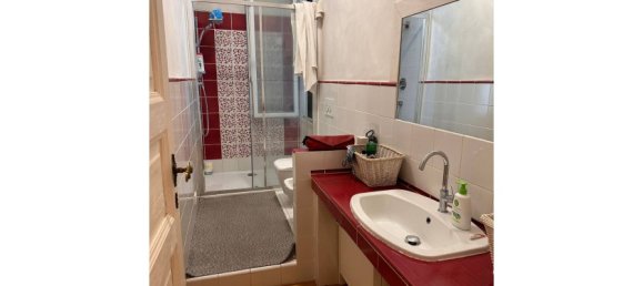 2 bedrooms Apartment in Genoa, Italy No. 341644 3