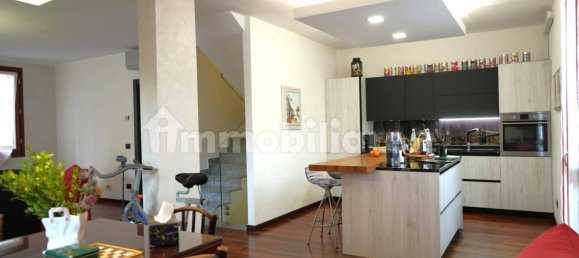 3 Schlafzimmer Haus in Paderno Dugnano, Italy, Nr. 110732 6