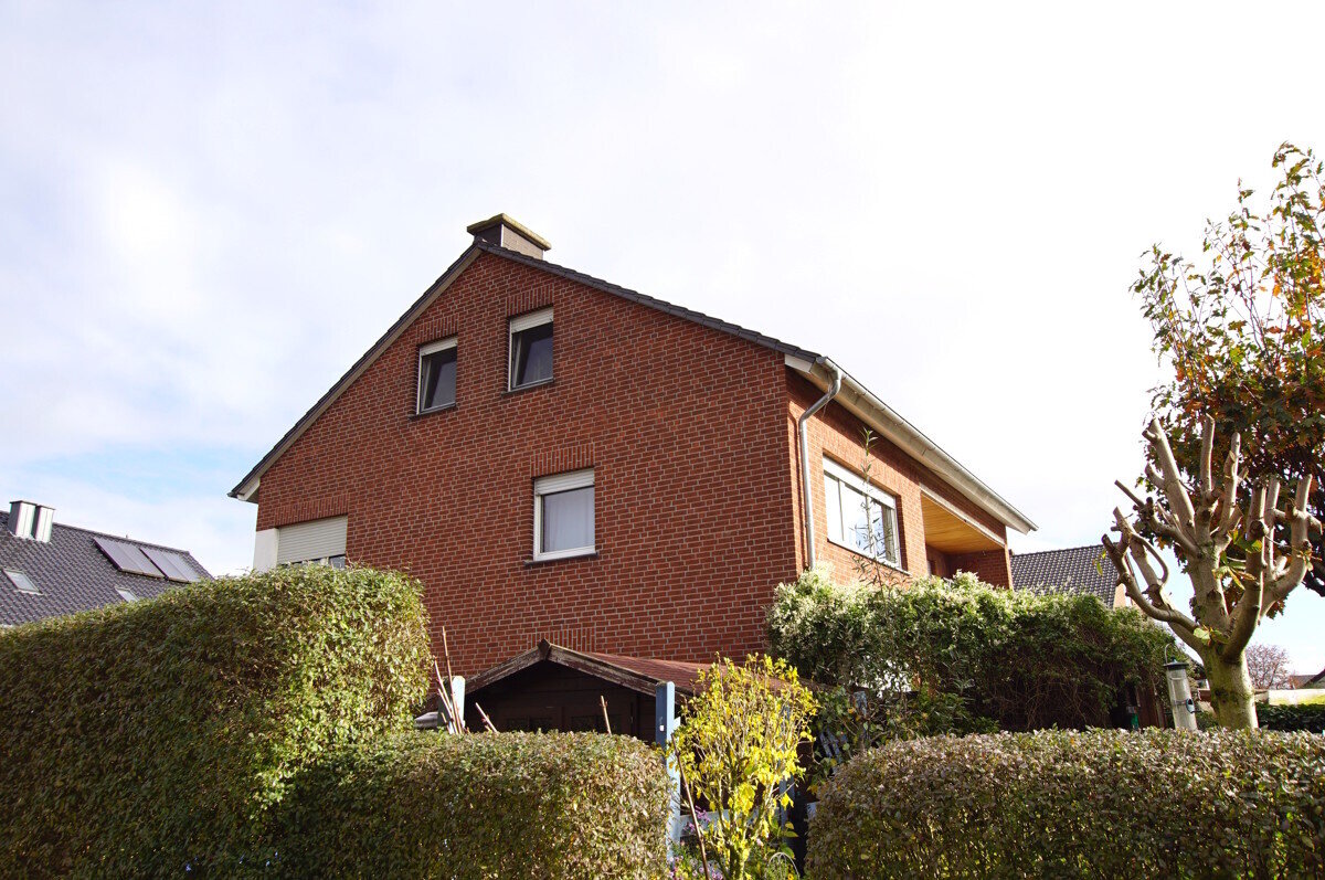 Квартира с 3 спальнями в Варендорф, Германия № 154501