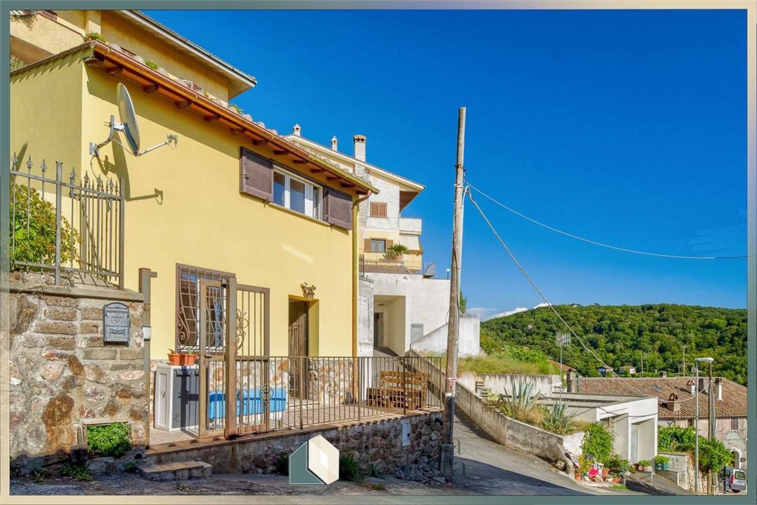 2 rooms House in Allumiere, Italy No. 298429