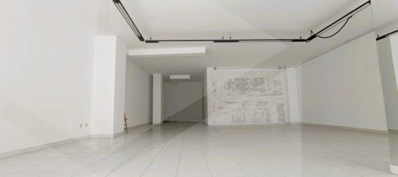 Imóvel comercial de 2 divisões em San Severo, Italy N.º 17905 2