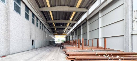 Склад с 2 комнатами в Бассано Брешано, Италия № 359598 27