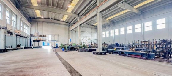 Склад с 2 комнатами в Бассано Брешано, Италия № 359598 21