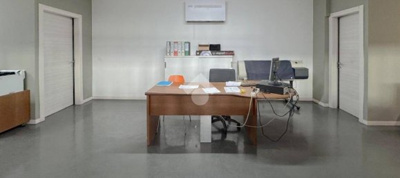 Склад с 2 комнатами в Бассано Брешано, Италия № 359598 5