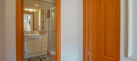 5 bedrooms Villa in Calpe, Spain No. 9761 16