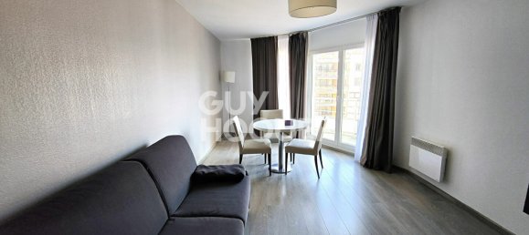 1 bedroom Apartment in Courbevoie, France No. 167623 3