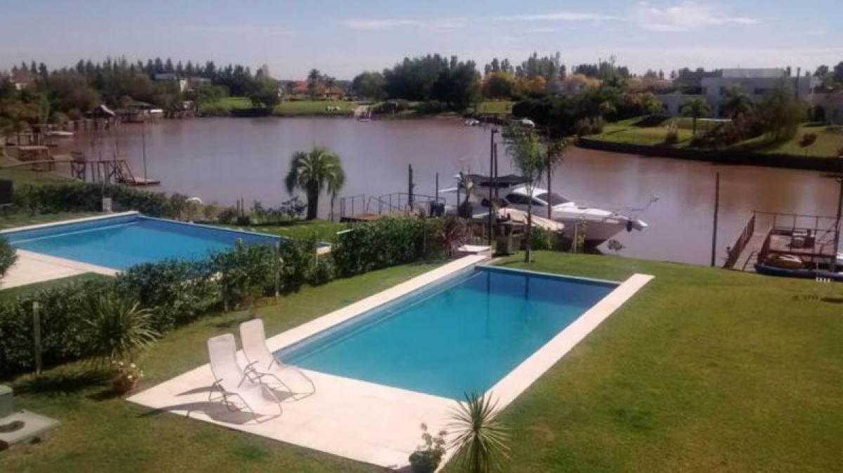 Casa T5 em Tigre, Argentina N.º 64394