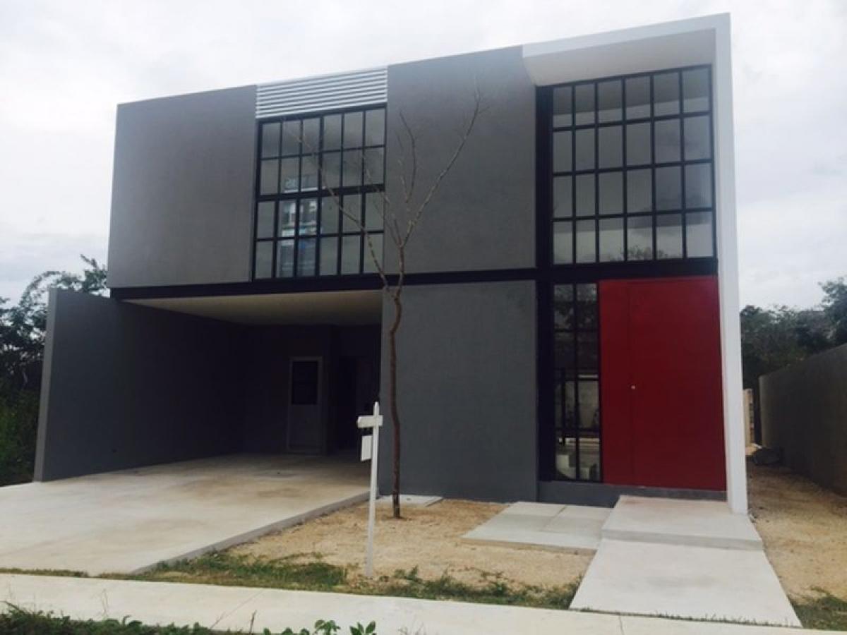 Casa de 3 dormitorios en Mérida, Mexico No. 148777