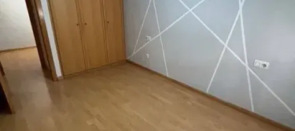 3 Schlafzimmer Wohnung in Sant Vicenc Dels Horts, Spain, Nr. 183847 8