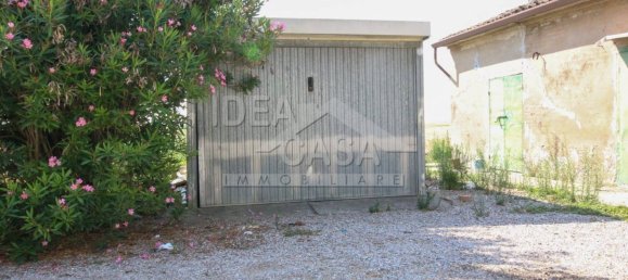 3 غرف نوم فيلا في Mirandola, Italy رقم 279295 13