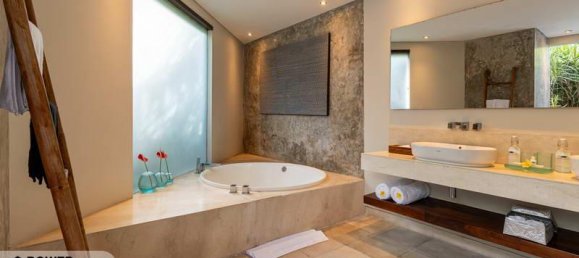 Villa de 4 dormitorios en Seminyak, Indonesia No. 3763 11