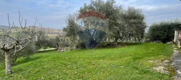 Дом с 3 спальнями в Филоттрано, Италия № 106415 2