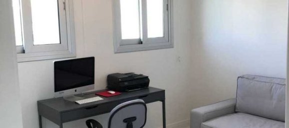 Apartamento de 3 dormitorios en Limassol, Cyprus No. 7980 6
