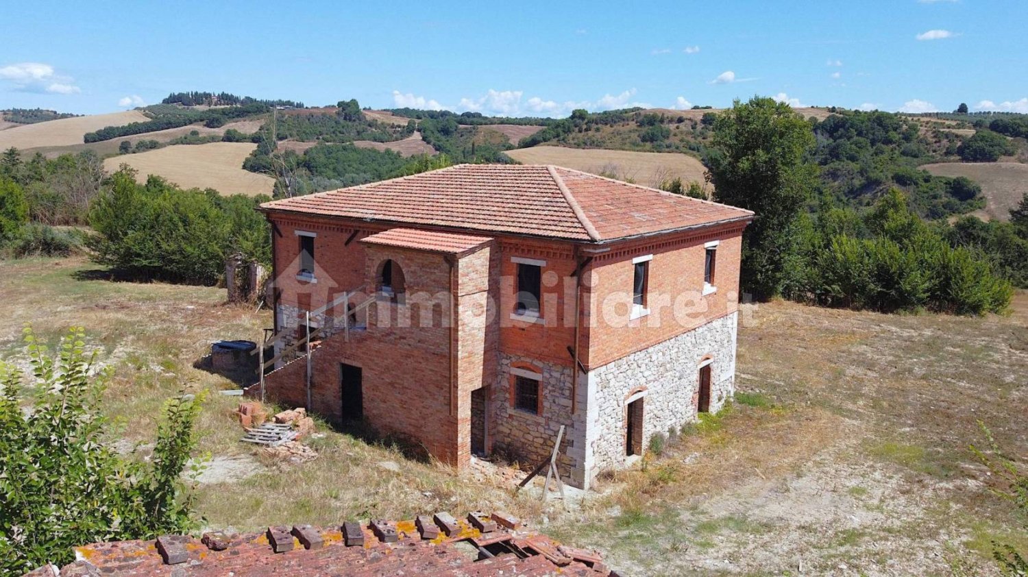 3 bedrooms House in Asciano, Italy No. 323836