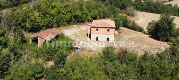 3 bedrooms House in Asciano, Italy No. 323836 4