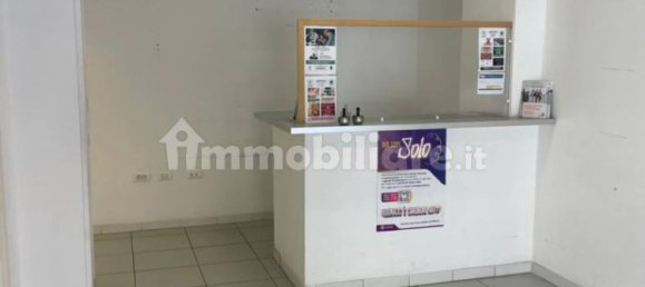 5 rooms Commercial property in Rome, Italy No. 327846 3