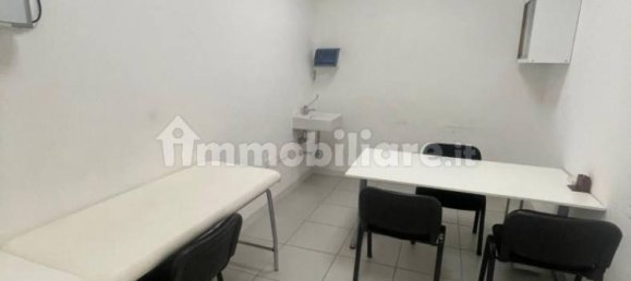 5 rooms Commercial property in Rome, Italy No. 327846 8