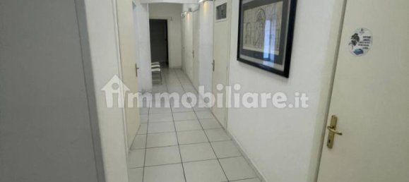 5 rooms Commercial property in Rome, Italy No. 327846 5