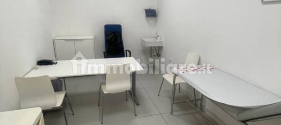 5 rooms Commercial property in Rome, Italy No. 327846 7