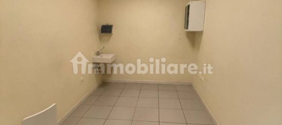 5 rooms Commercial property in Rome, Italy No. 327846 6