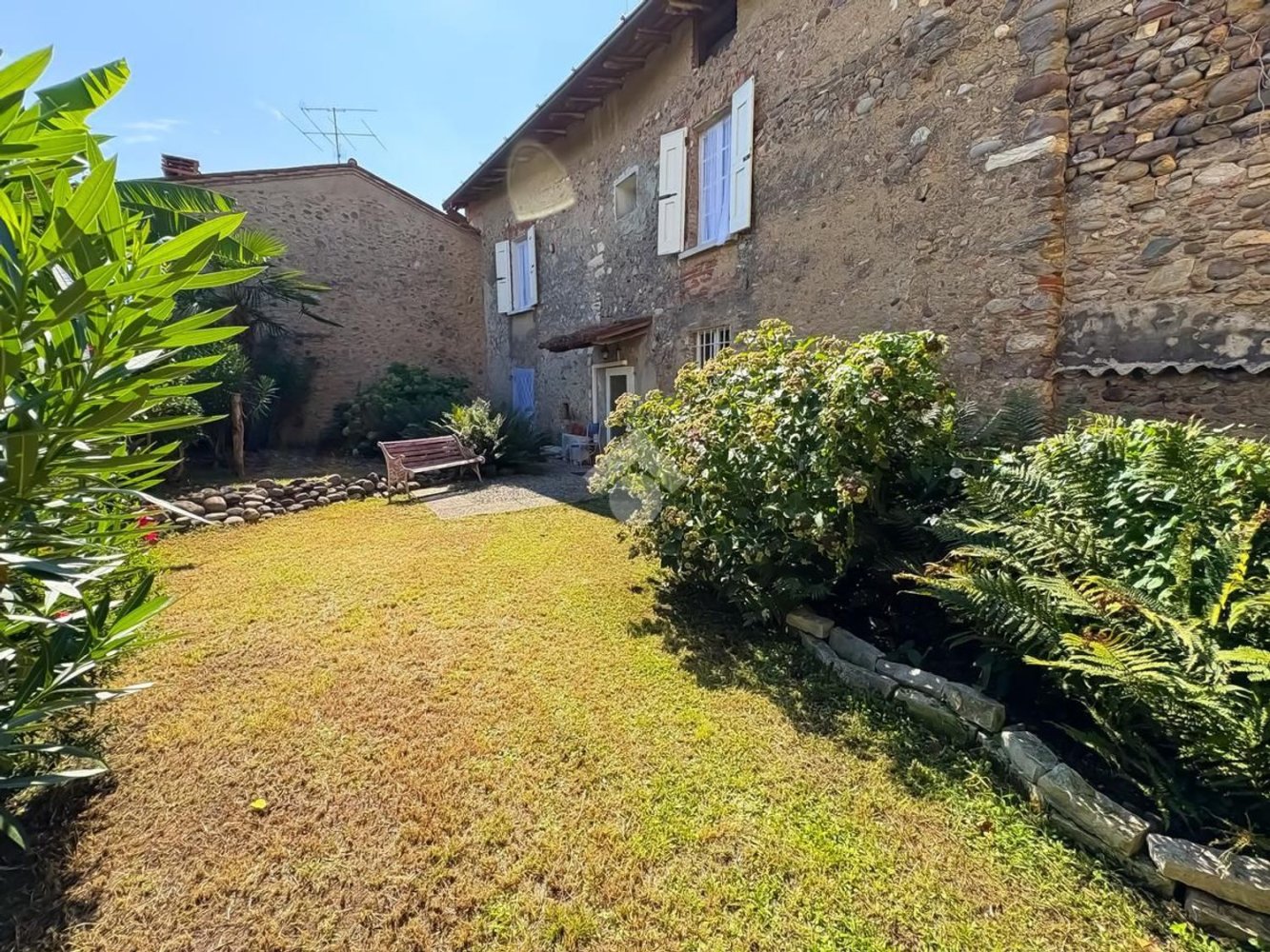 7 rooms House in Paderno Franciacorta, Italy No. 274932