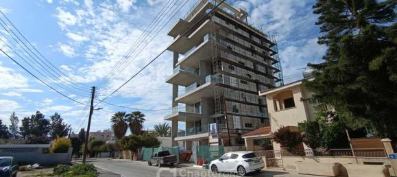 3 bedrooms Apartment in Limassol, Cyprus No. 21075 6