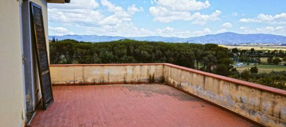 4 rooms Apartment in Foiano della Chiana, Italy No. 45277 32