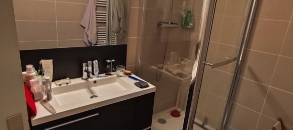 Apartamento de 1 dormitorio en Cergy, France No. 147049 2