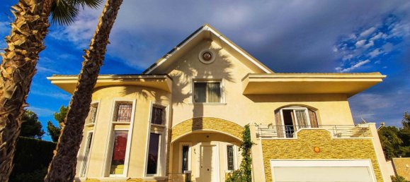 4 bedrooms Villa in San Pedro del Pinatar, Spain No. 4231 2