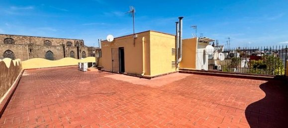 Ático de 2 dormitorios en Ciudad Vieja, Spain No. 173458 49