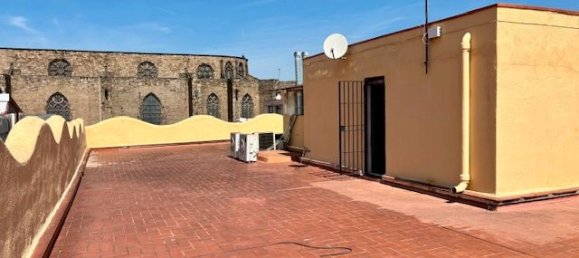 Ático de 2 dormitorios en Ciudad Vieja, Spain No. 173458 51