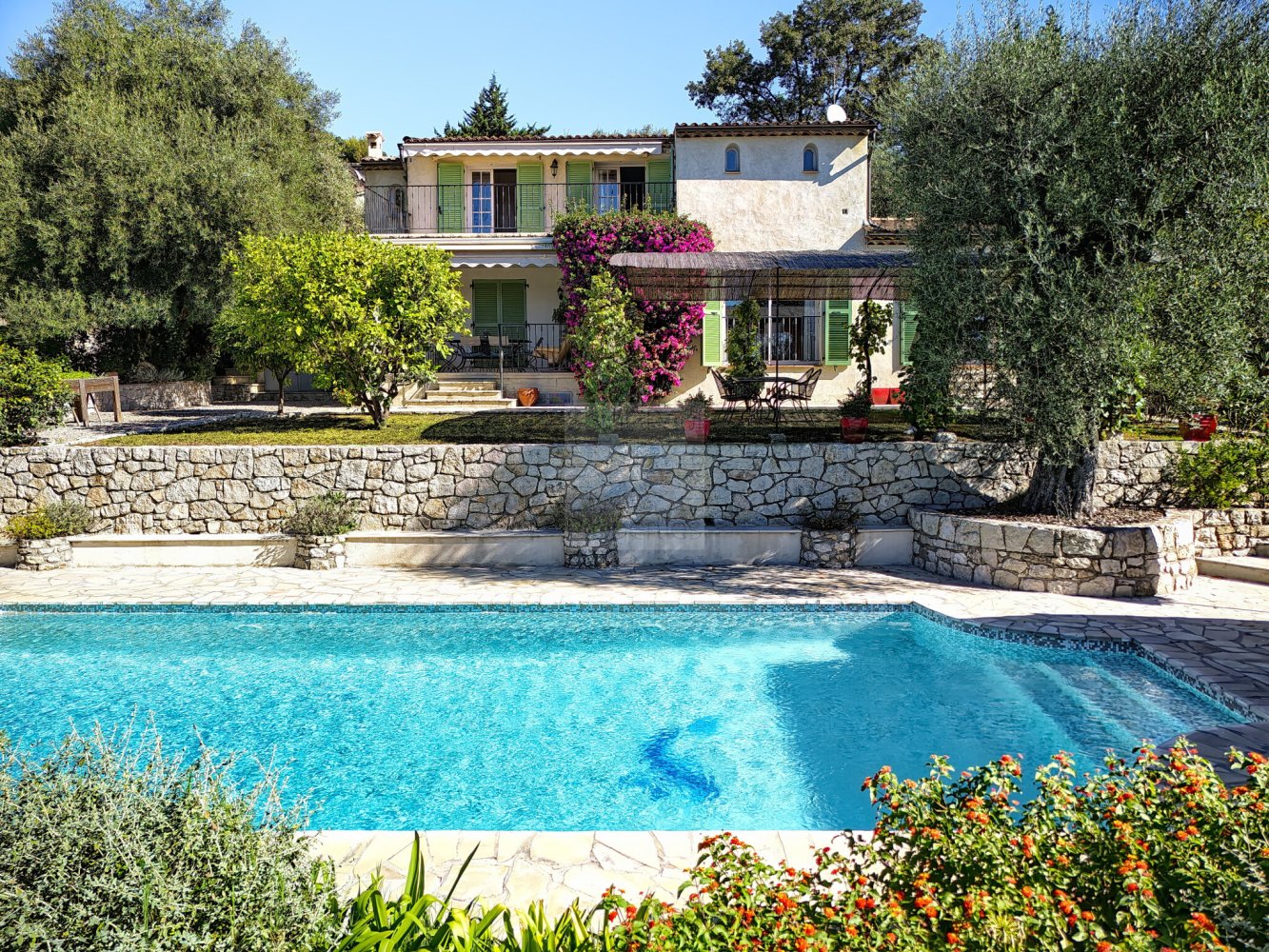 4 bedrooms Villa in Vence, France No. 346849