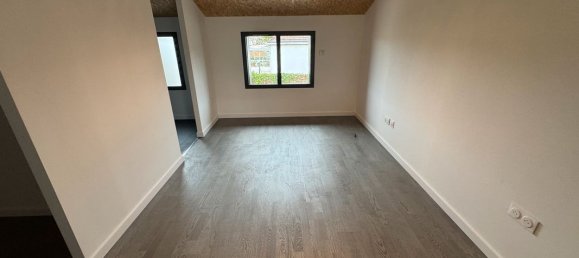 4 Schlafzimmer Gewerbliche Immobilie in Bouguenais, France, Nr. 337382 7