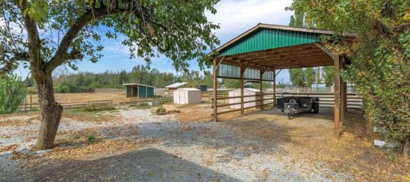 2 bedrooms House in British Columbia, Canada No. 224 4