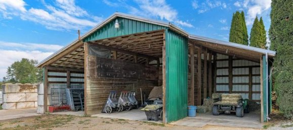 2 bedrooms House in British Columbia, Canada No. 224 3