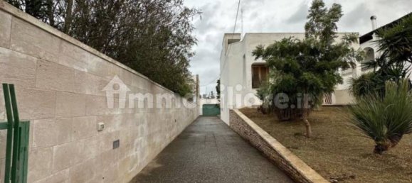 2 bedrooms Villa in Porto Cesareo, Italy No. 319281 3