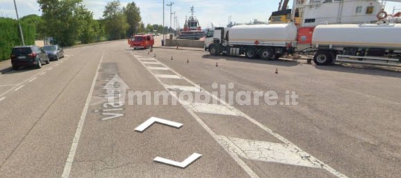 1 room Commercial property in Ravenna, Italy No. 310789 3