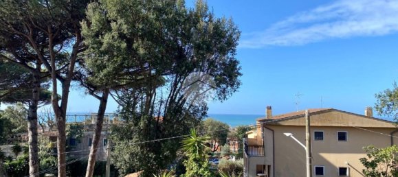 Квартира с 3 комнатами в Анцио, Италия № 140273 26