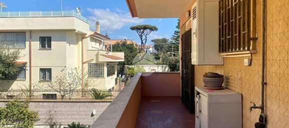 Квартира с 3 комнатами в Анцио, Италия № 140273 17