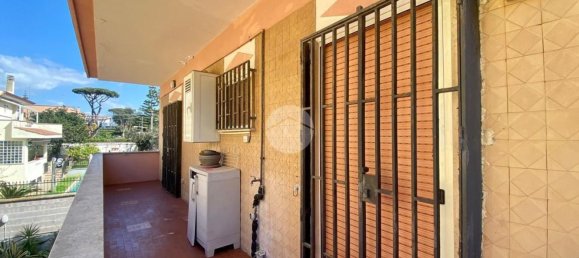 Квартира с 3 комнатами в Анцио, Италия № 140273 18