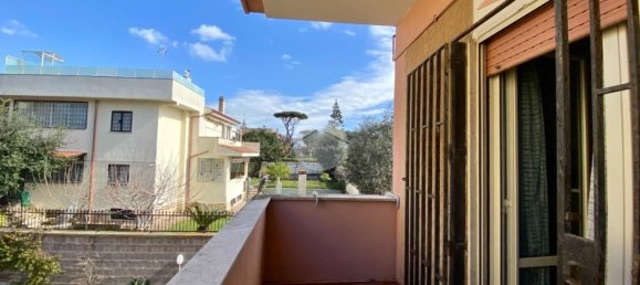 Квартира с 3 комнатами в Анцио, Италия № 140273 16