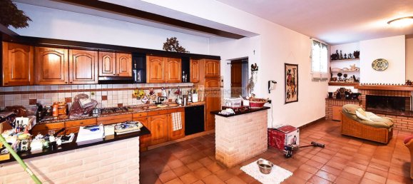 6 rooms Villa in Cesano Maderno, Italy No. 210567 13