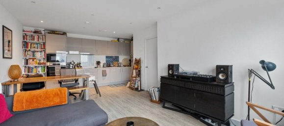 2 bedrooms Apartment in London, United Kingdom No. 12513 4