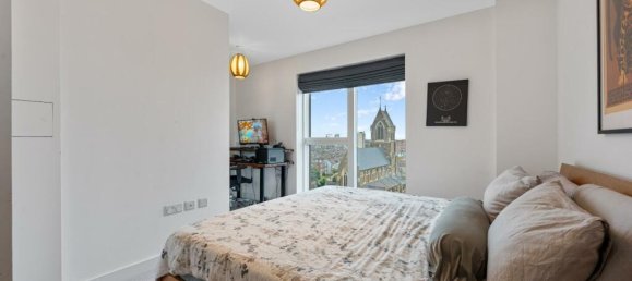 2 bedrooms Apartment in London, United Kingdom No. 12513 6