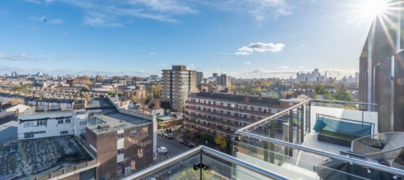 2 bedrooms Apartment in London, United Kingdom No. 12513 2